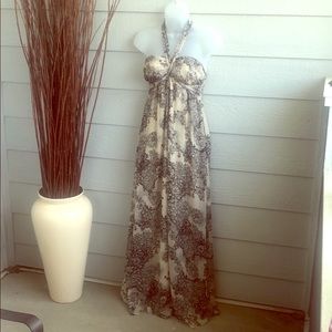 STUNNING convertible maxi dress!